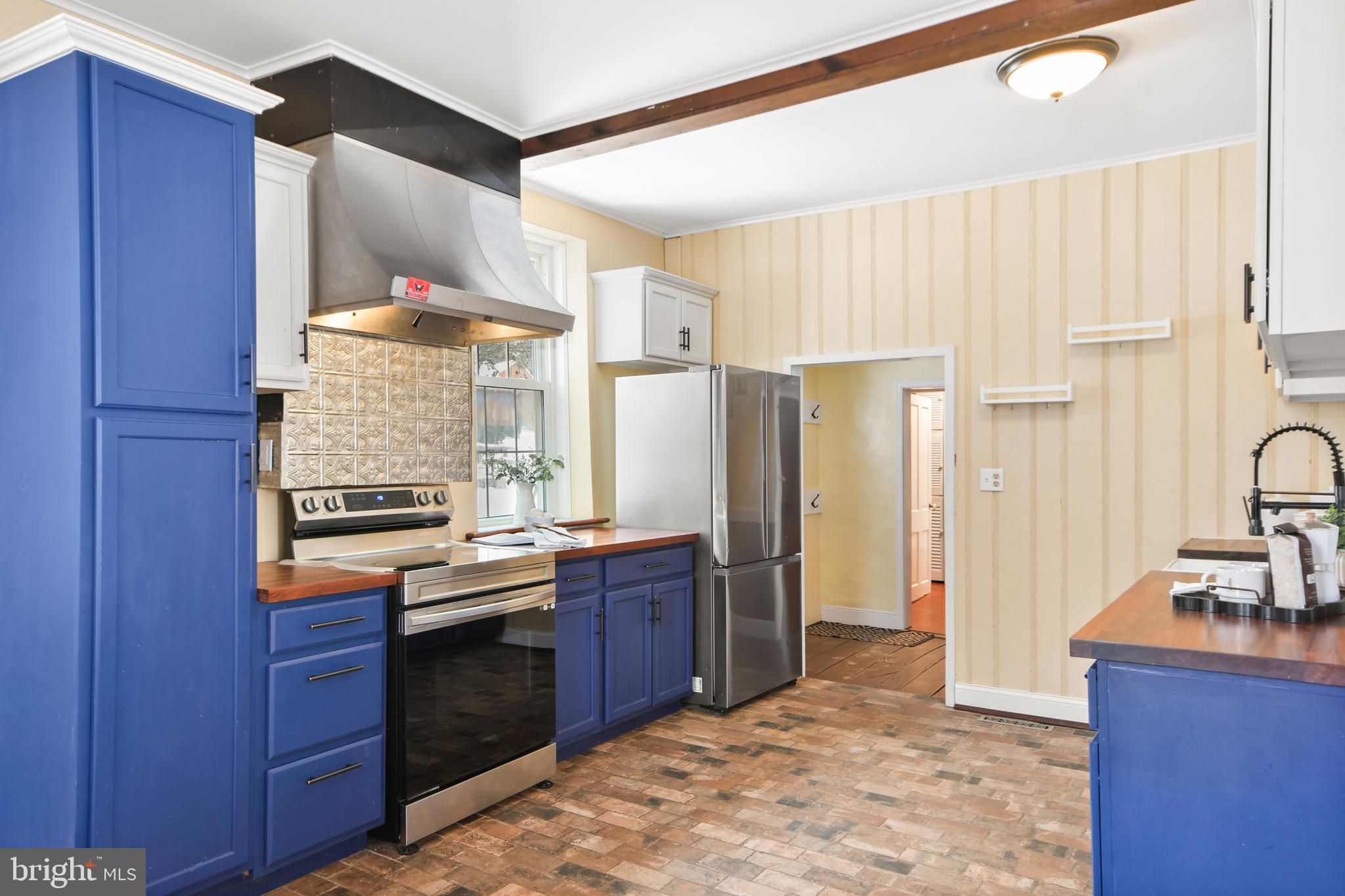 4268 Main Street Rohrersville, MD 21779 - Photo 35 of 116 Kitchen