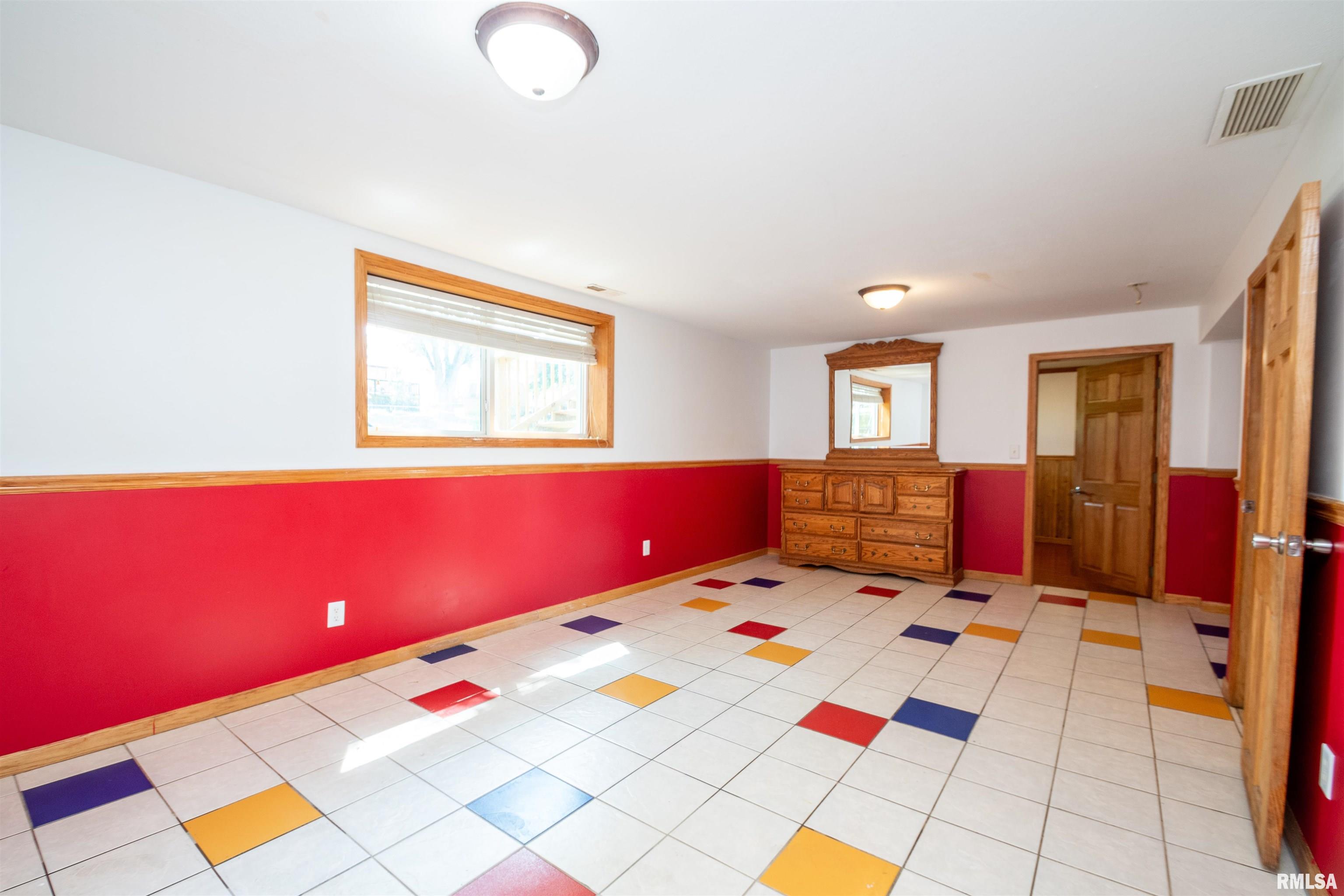 602 Joliet Road Marquette Heights, IL 61554 - Photo 32 of 49 Gallery Image 32