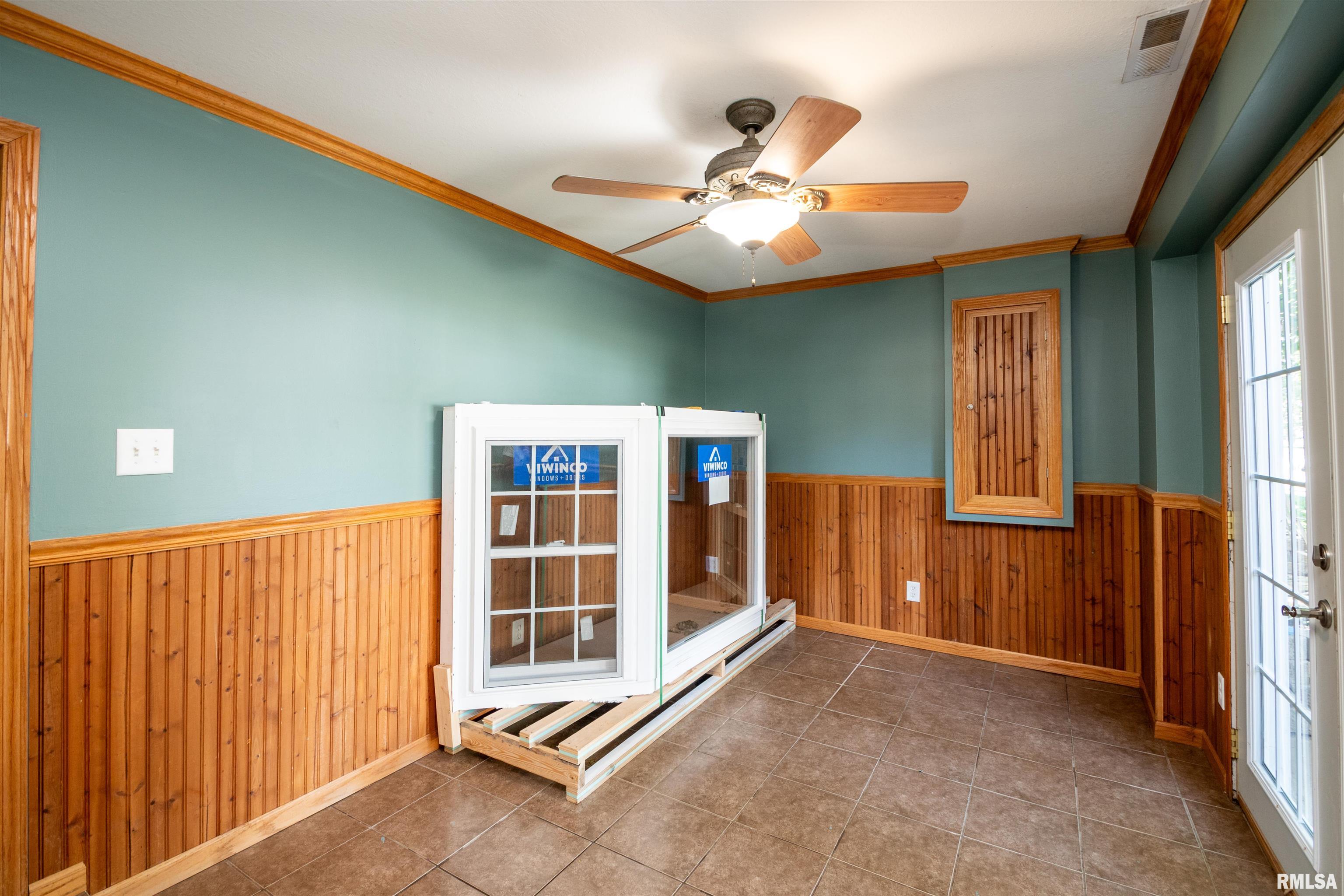 602 Joliet Road Marquette Heights, IL 61554 - Photo 37 of 49 Gallery Image 37