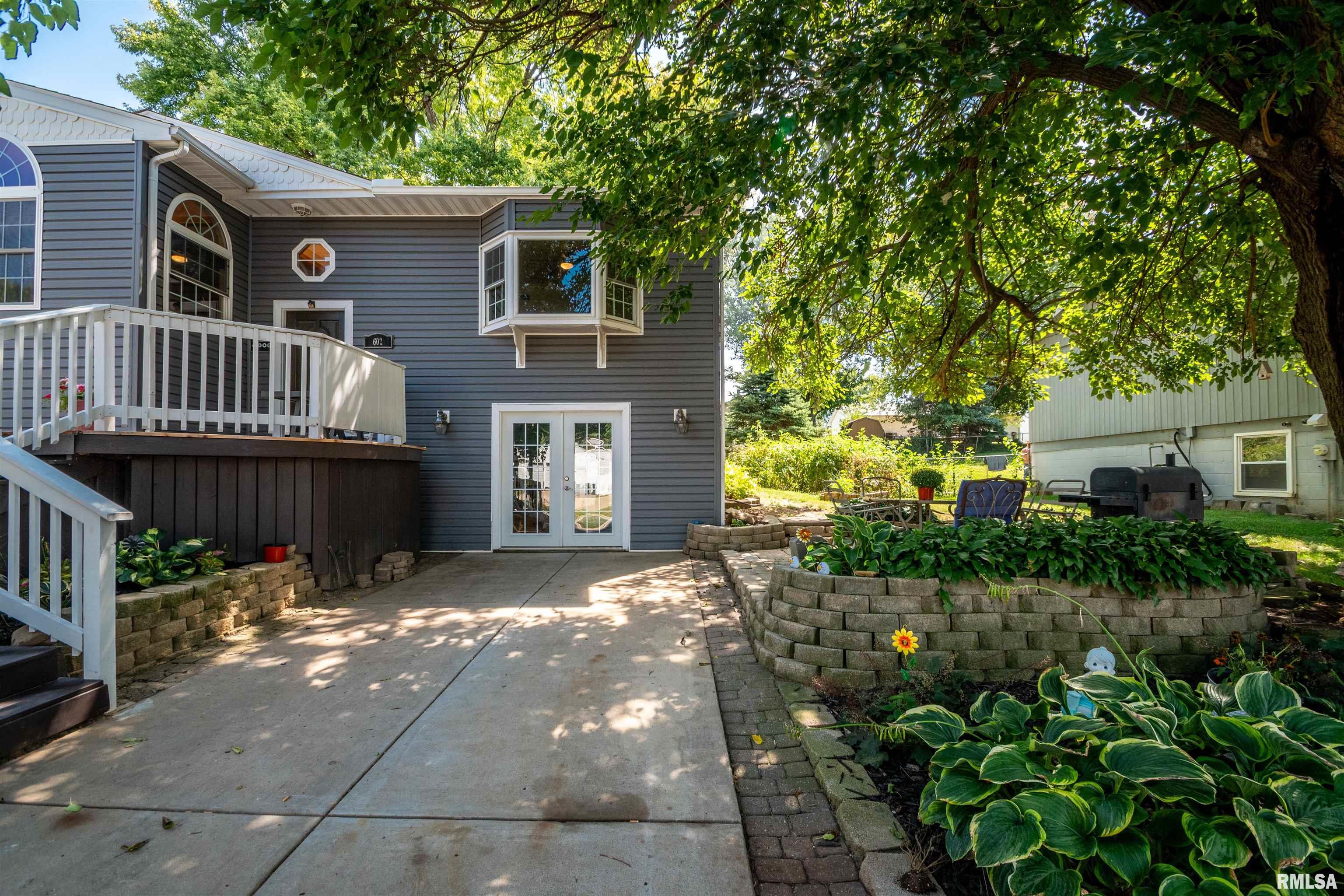 602 Joliet Road Marquette Heights, IL 61554 - Photo 4 of 49 Gallery Image 4