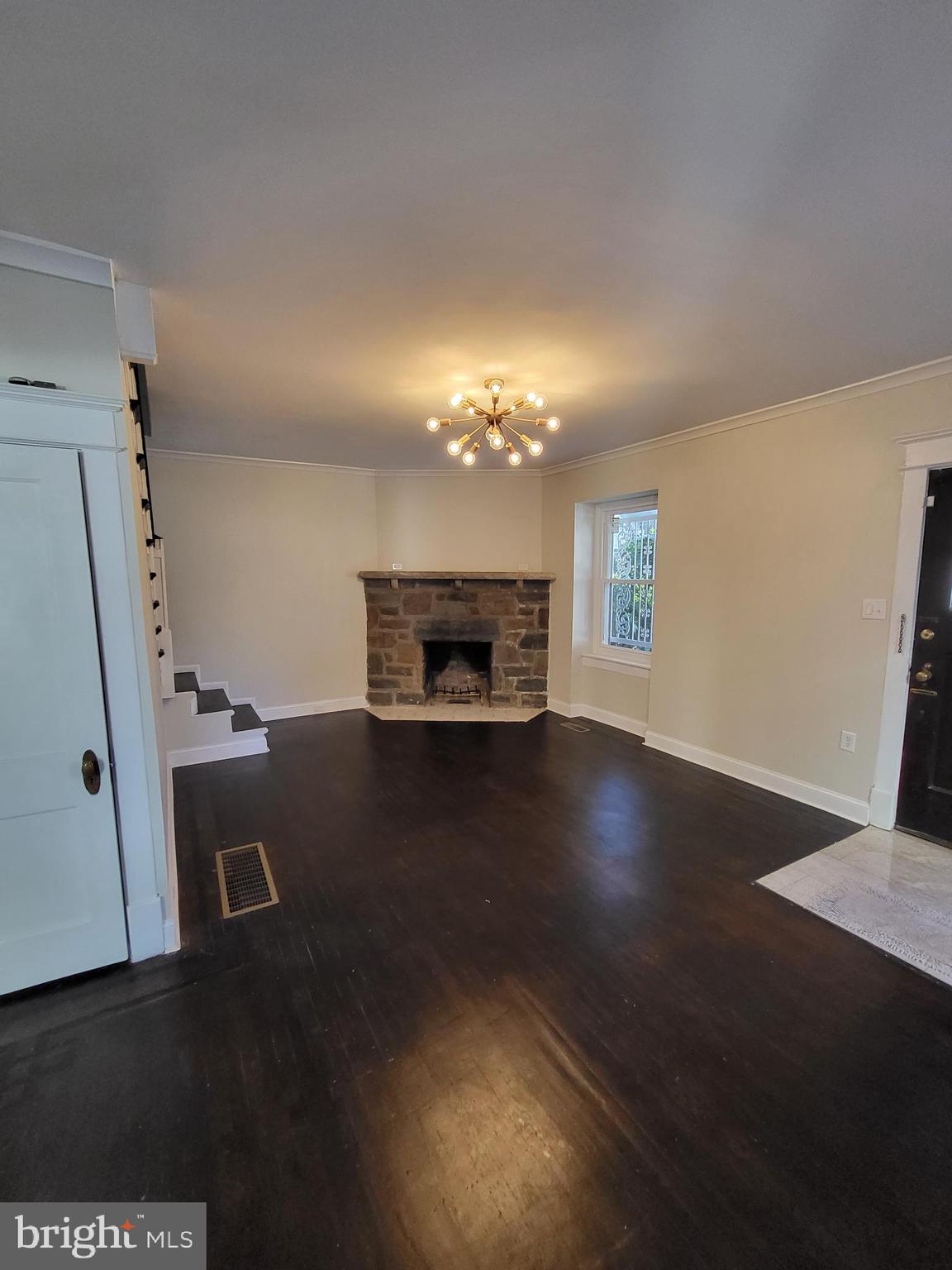 913 Wynnewood Road Philadelphia, PA 19151 - Photo 3 of 38 Gallery Image 3