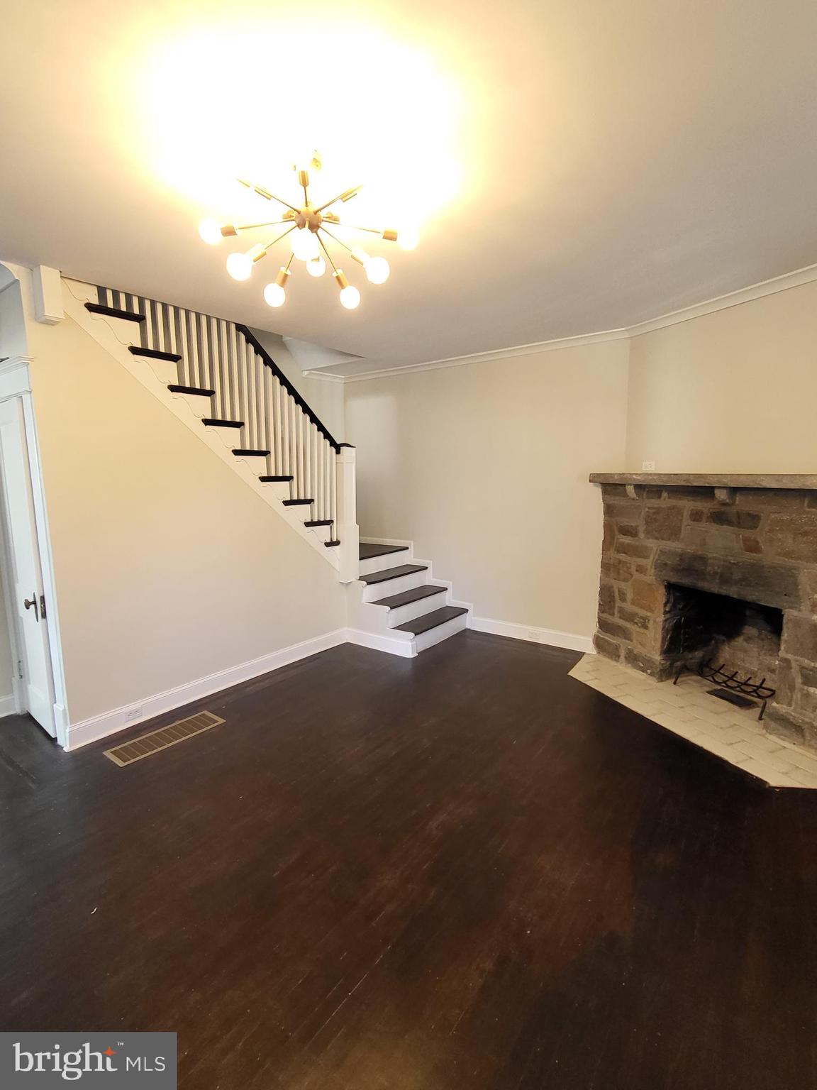 913 Wynnewood Road Philadelphia, PA 19151 - Photo 5 of 38 Gallery Image 5