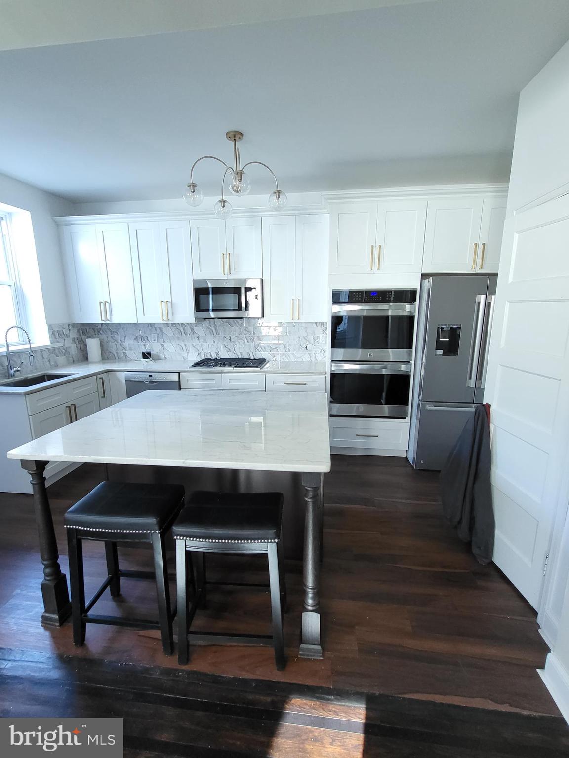 913 Wynnewood Road Philadelphia, PA 19151 - Photo 7 of 38 Gallery Image 7