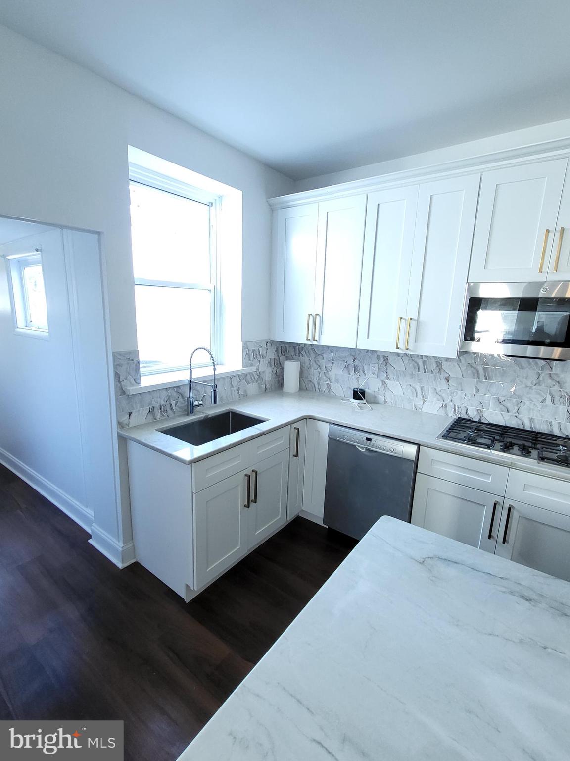 913 Wynnewood Road Philadelphia, PA 19151 - Photo 10 of 38 Gallery Image 10