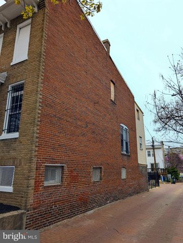 $699,000 | 709 Princeton Place Northwest, Washington, DC 20010