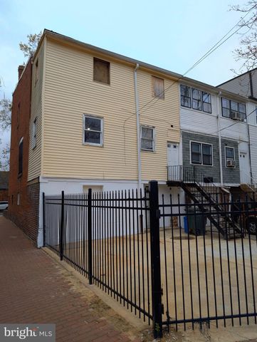 $699,000 | 709 Princeton Place Northwest, Washington, DC 20010