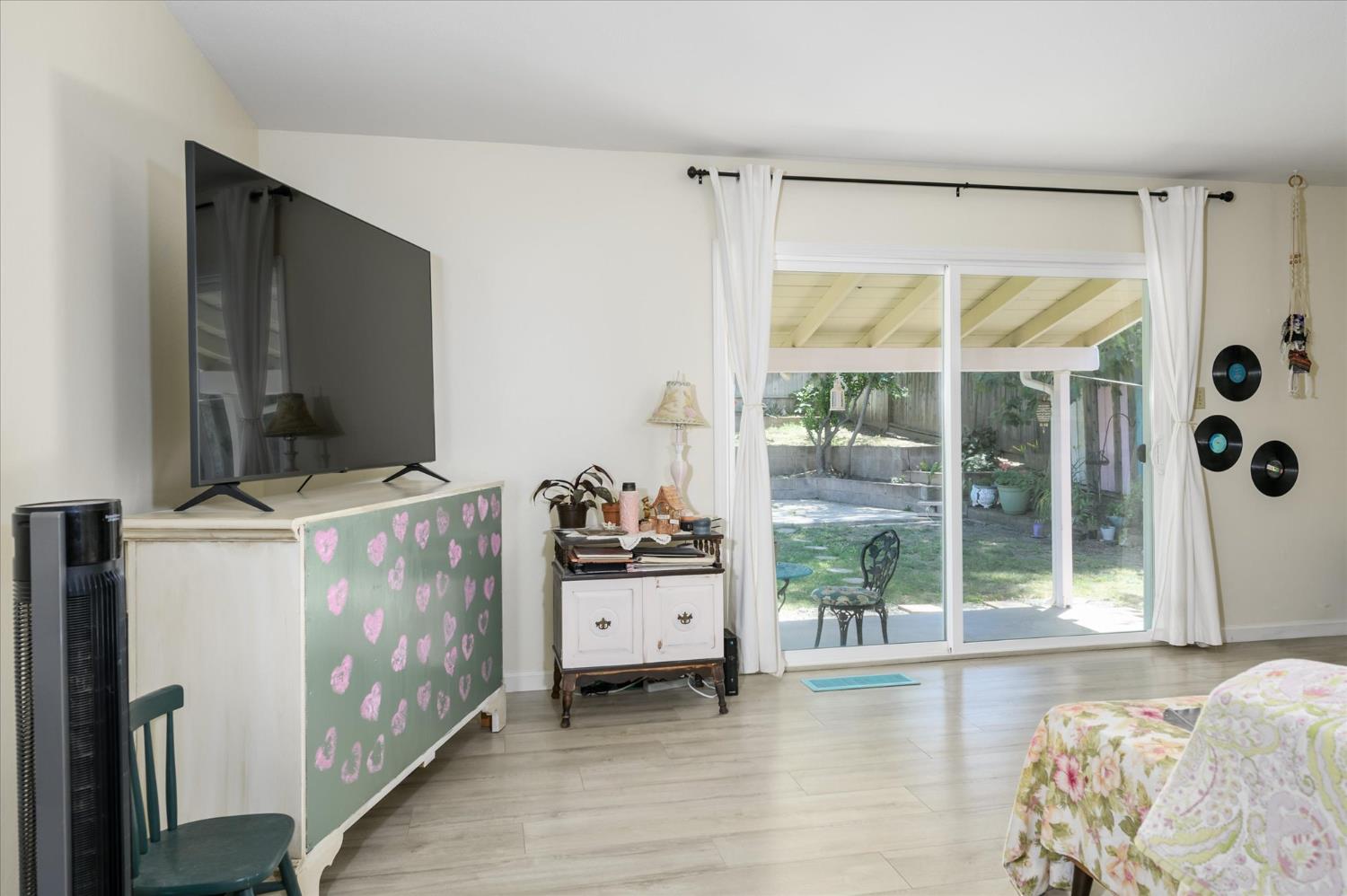 5034 Robander Street Carmichael, CA 95608 - Photo 8 of 35