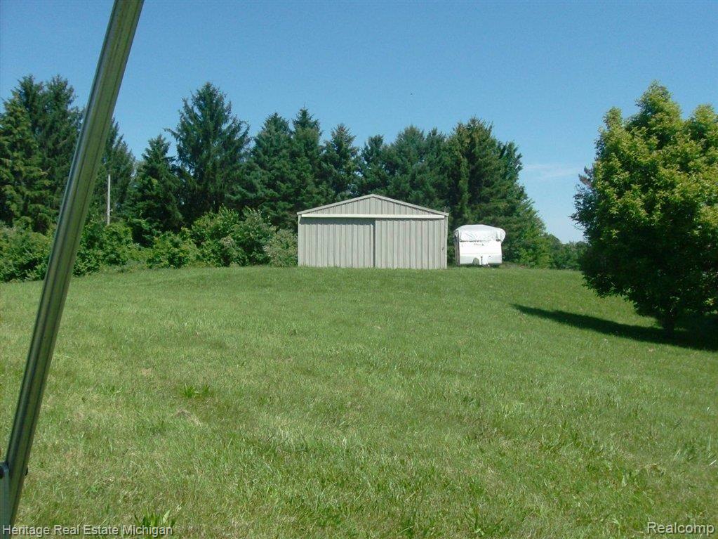 6348 Oak Grove Road Howell, MI 48855 - Photo 4 of 24 Out Building #1 ( 40' x 25')