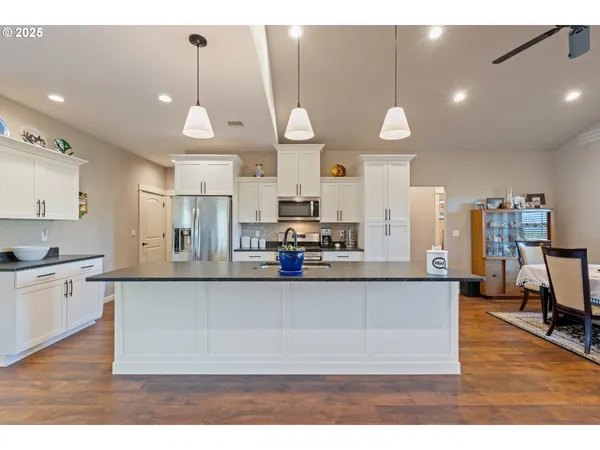 $499,900 | 263 Wil Way, Winston, OR 97496