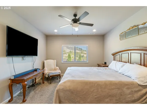 $499,900 | 263 Wil Way, Winston, OR 97496