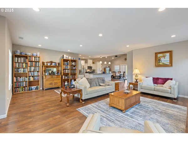 $499,900 | 263 Wil Way, Winston, OR 97496