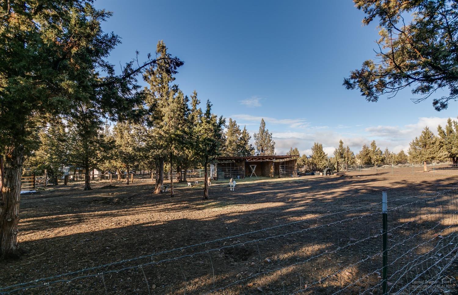 9941 South W Riggs Road Powell Butte, OR 97753 - Photo 5 of 24 Additional Photo