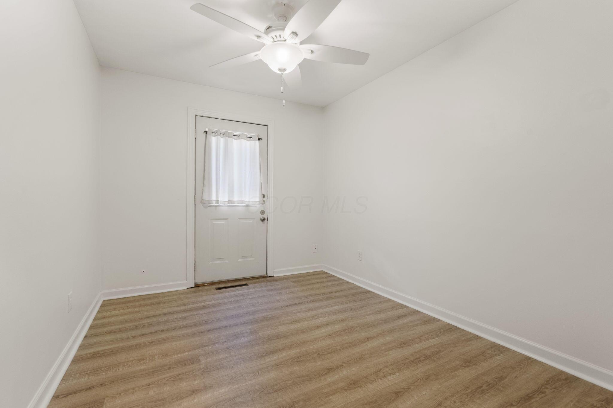 895 Caniff Road Columbus, OH 43221 - Photo 28 of 37 28-web-or-mls-139