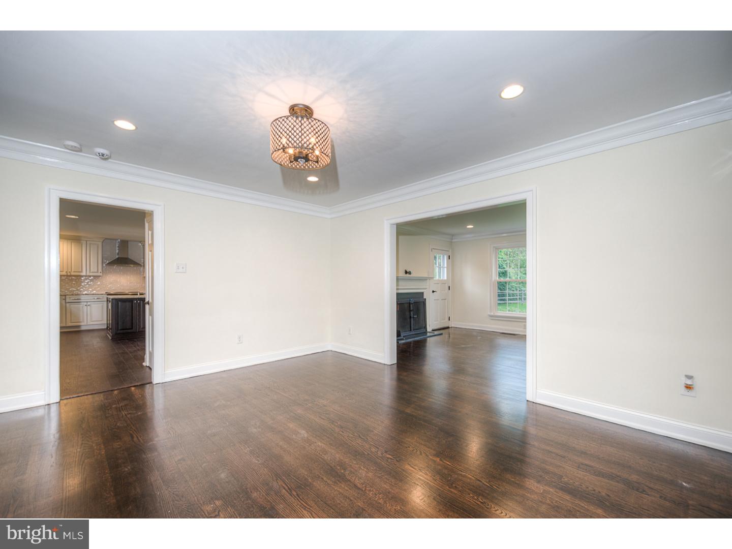 30 Dunminning Road Newtown Square, PA 19073 - Photo 3 of 23