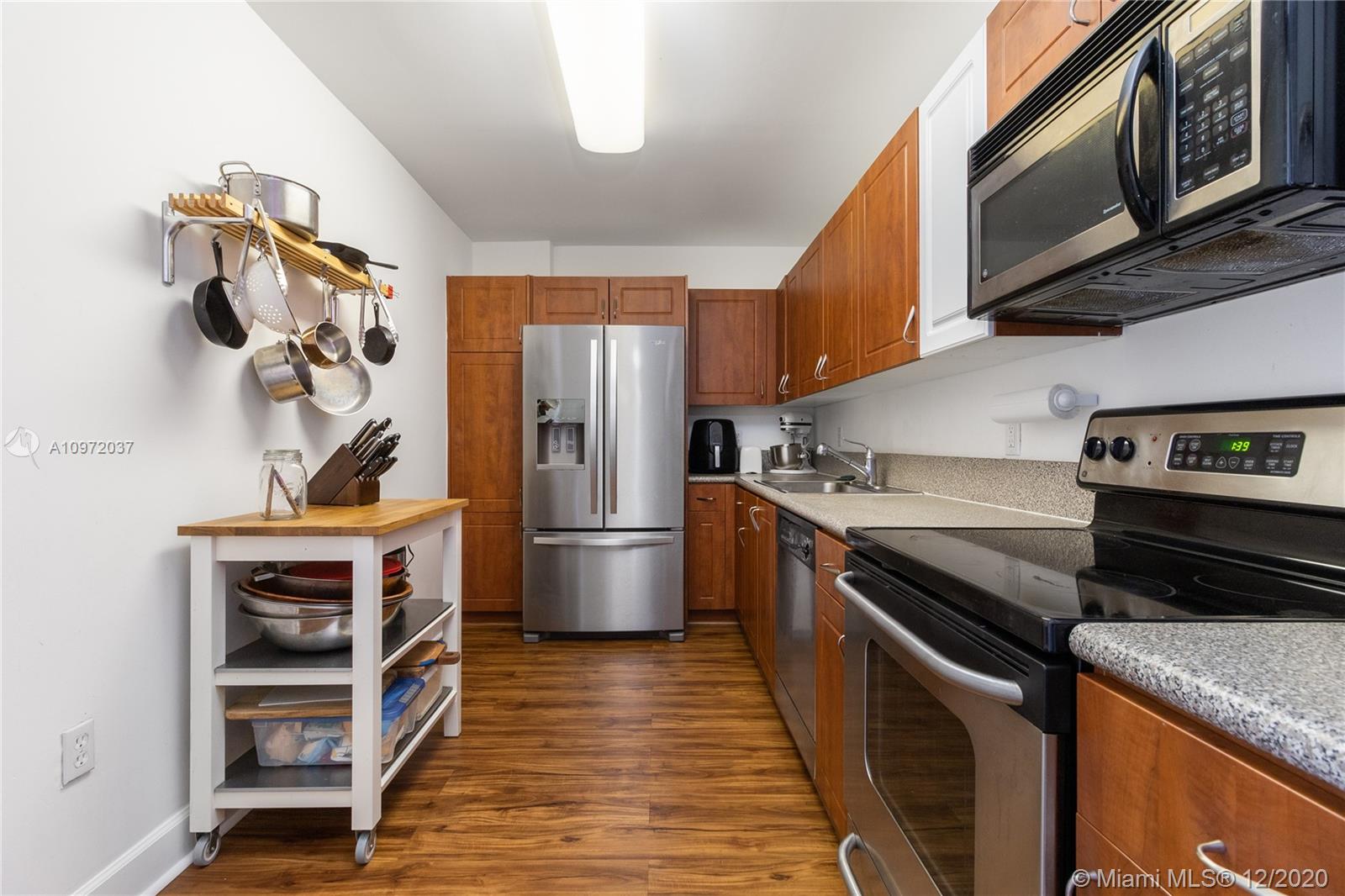 401 69th Street, Unit 406 Miami Beach, FL 33141 - Photo 4 of 16