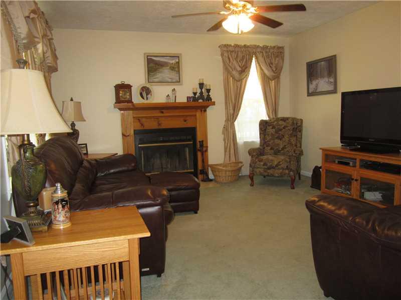 244 Sumney Road Bentleyville, PA 15314 - Photo 3 of 22 Living Room.