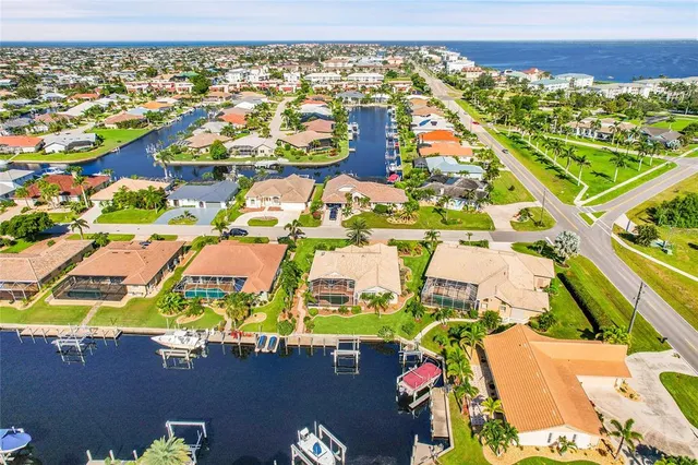 $749,000 | 310 Caicos Drive, Punta Gorda, FL 33950