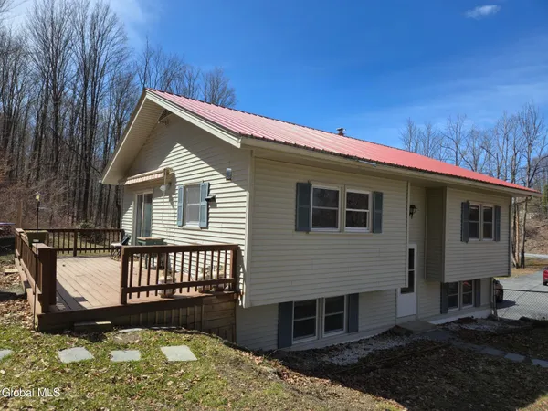 $310,000 | 8186 Highway 40, Hartford, NY 12832