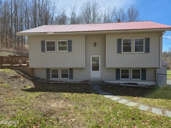 $310,000 | 8186 Highway 40, Hartford, NY 12832