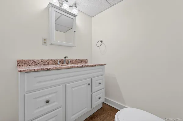 $600,000 | 420 South Plank Road, Westtown, NY 10998