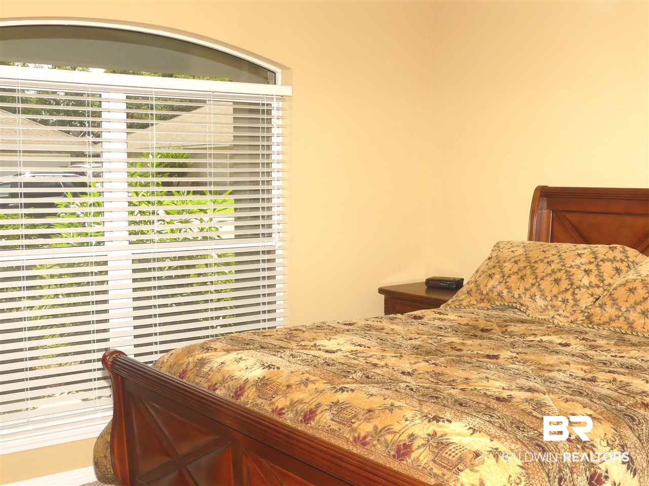 7117 Raintree Lane Gulf Shores, AL 36542 - Photo 15 of 23 Guest Room