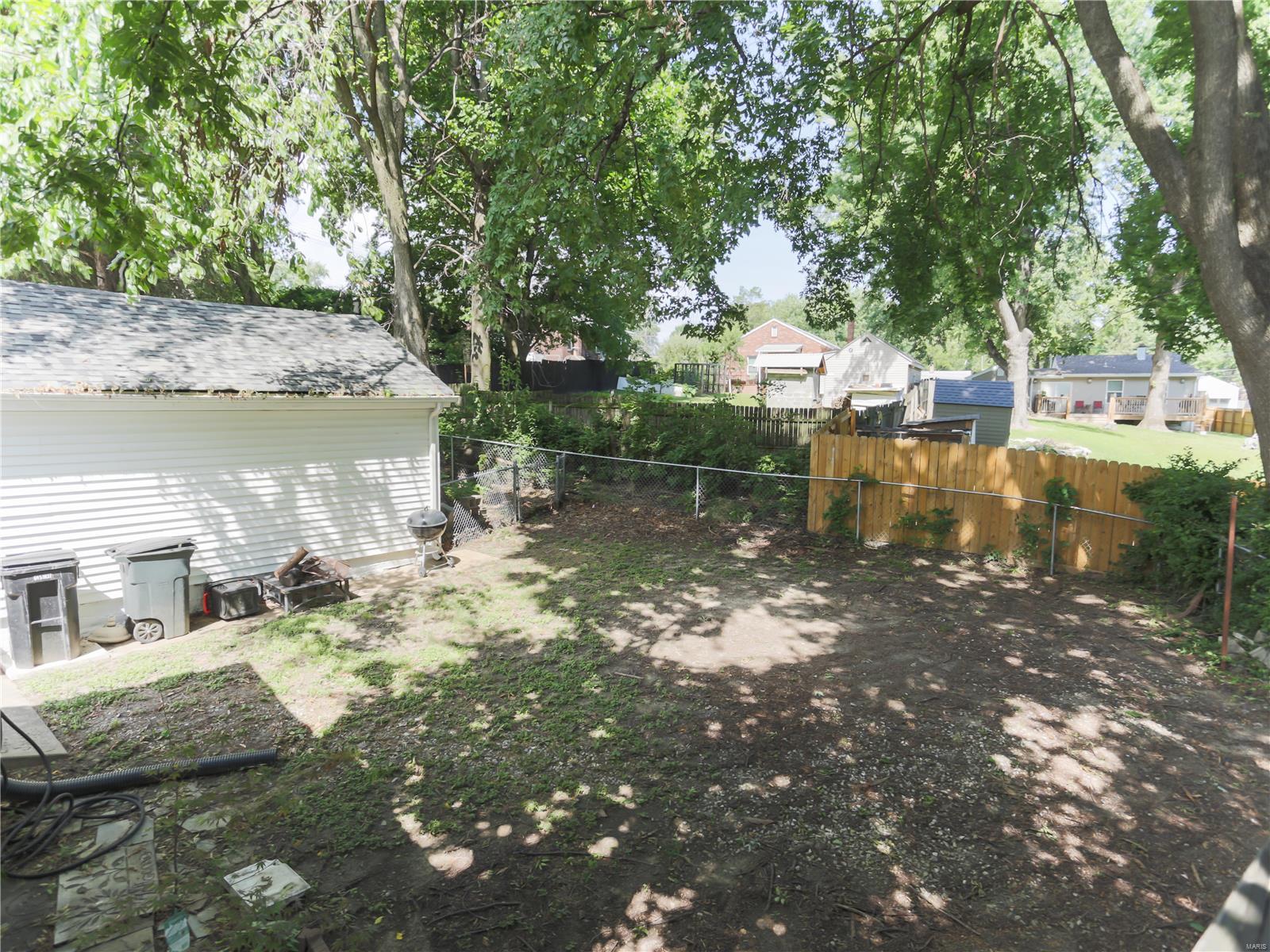 279 Old County Road St. Louis, MO 63125 - Photo 30 of 33