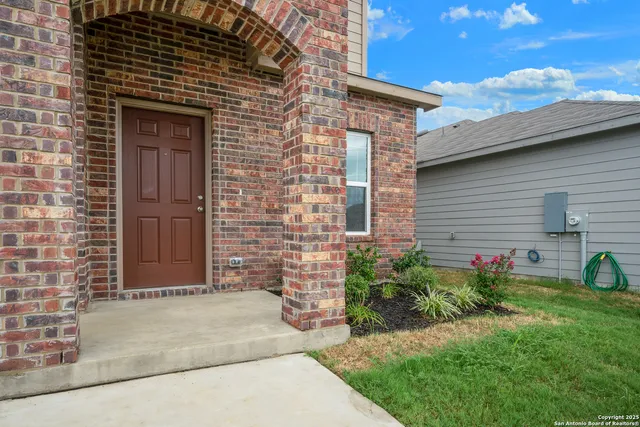 $1,800 | 7143 Mesa Cliffs, Converse, TX 78109