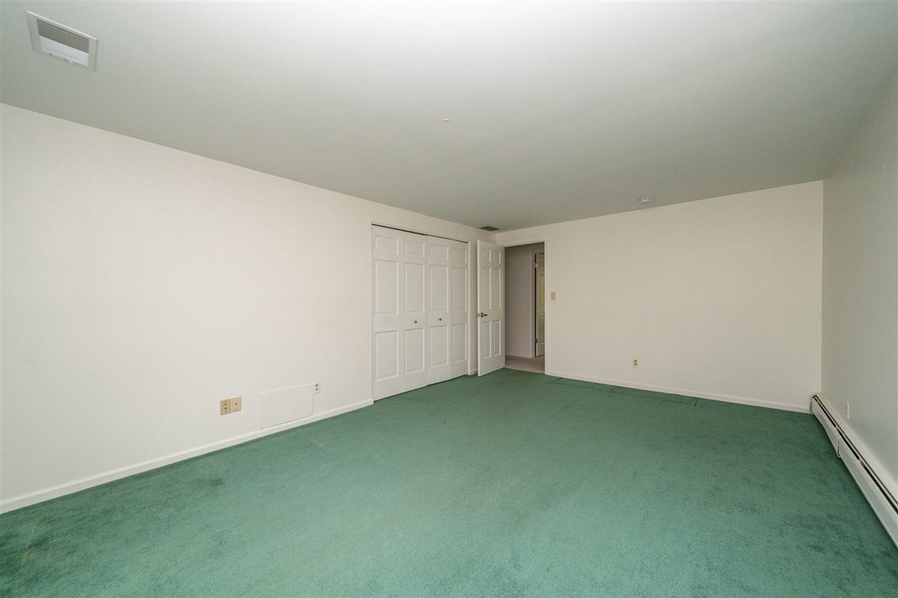 34150 Hunters Row Farmington Hills, MI 48331 - Photo 29 of 58