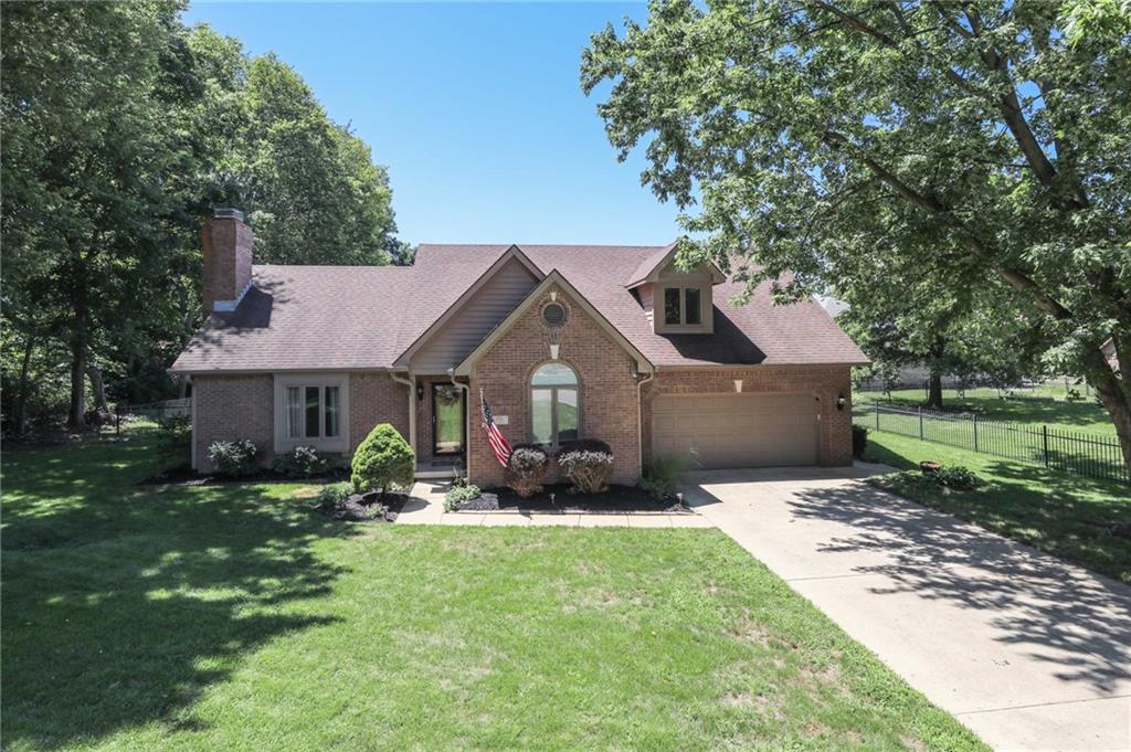 852 Valley Way Road Greenwood, IN 46142 - Photo 1 of 31 Gallery Image 1