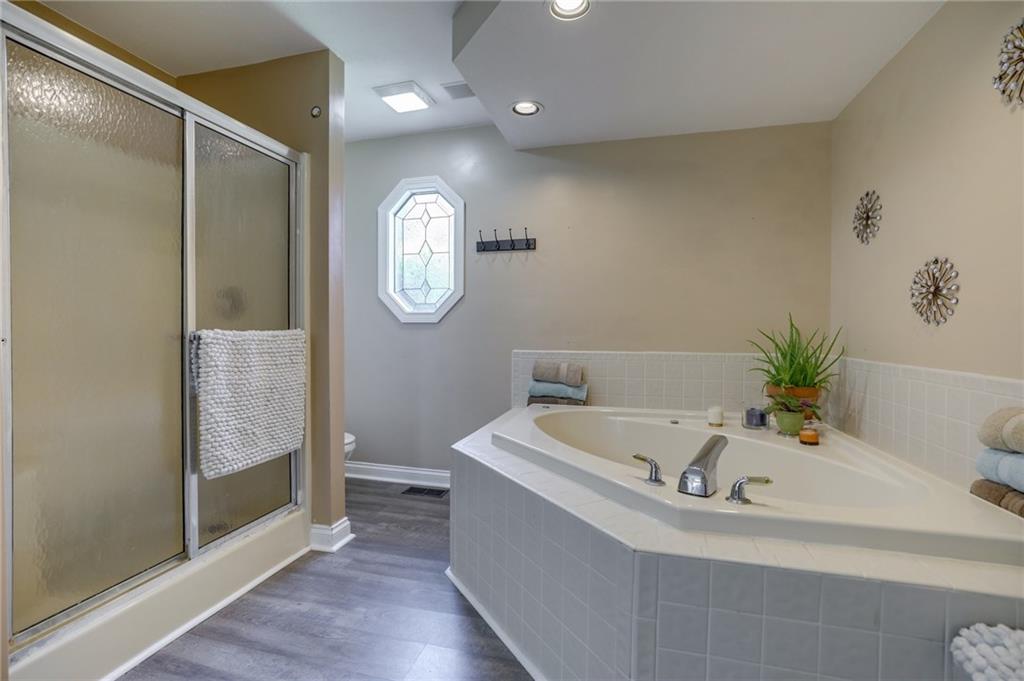852 Valley Way Road Greenwood, IN 46142 - Photo 18 of 31 Gallery Image 18