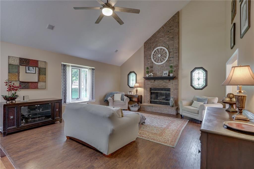 852 Valley Way Road Greenwood, IN 46142 - Photo 4 of 31 Gallery Image 4
