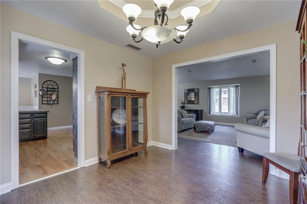 852 Valley Way Road Greenwood, IN 46142 - Photo 8 of 31 Gallery Image 8