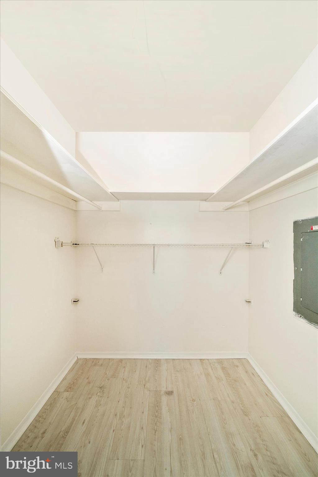 9701 Fields Road, Unit 2501 Gaithersburg, MD 20878 - Photo 12 of 54 Walk in Pantry