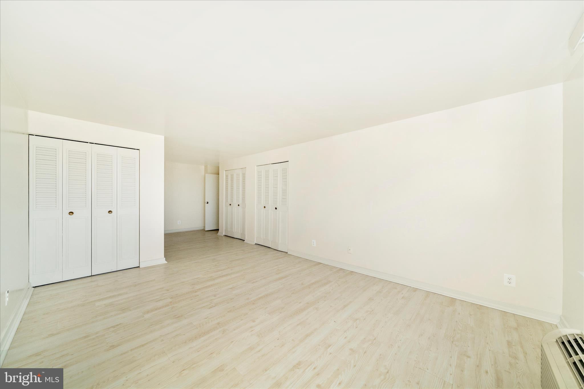9701 Fields Road, Unit 2501 Gaithersburg, MD 20878 - Photo 14 of 54 Primary Bedroom