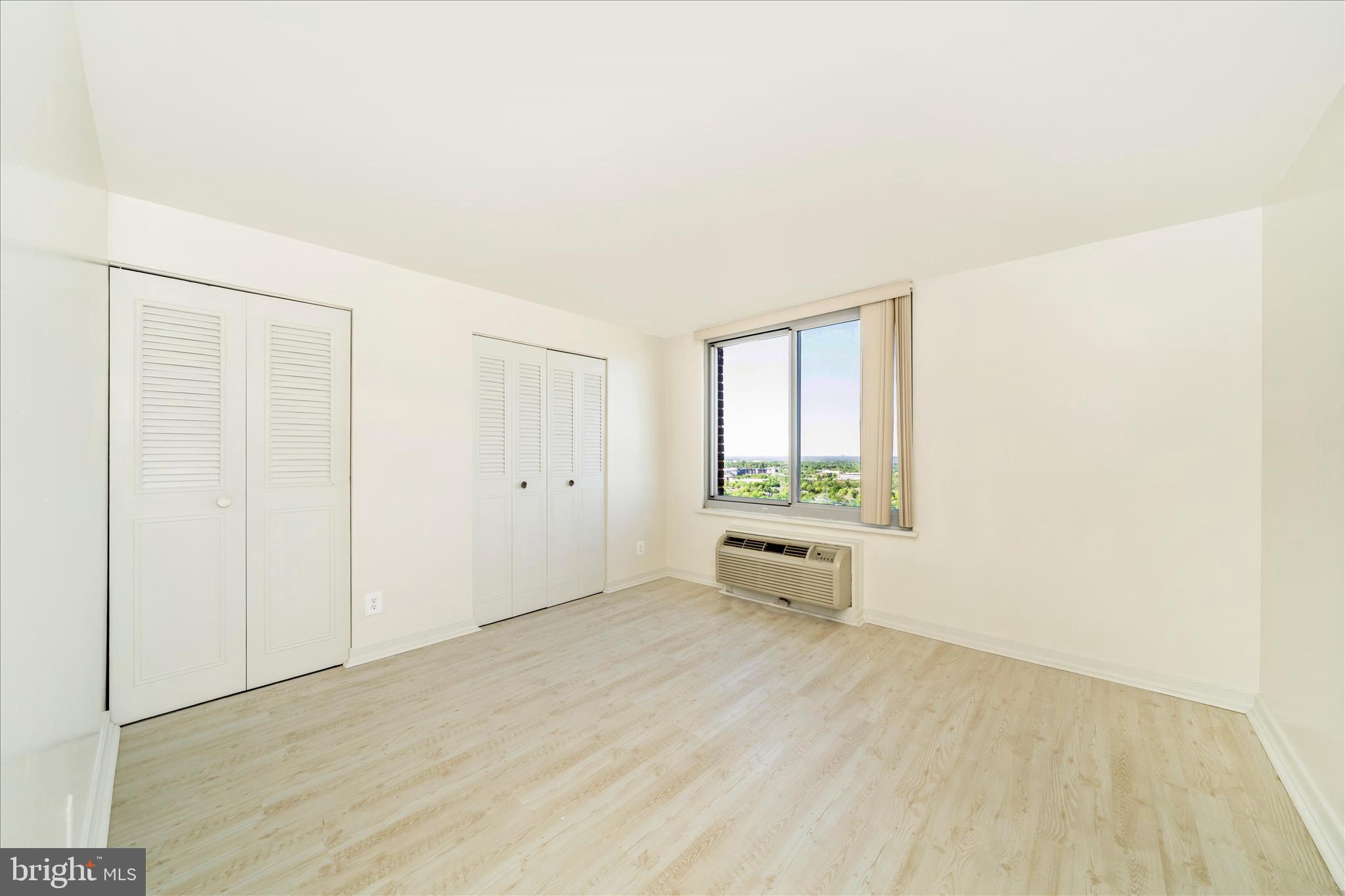 9701 Fields Road, Unit 2501 Gaithersburg, MD 20878 - Photo 18 of 54 Bedroom 2