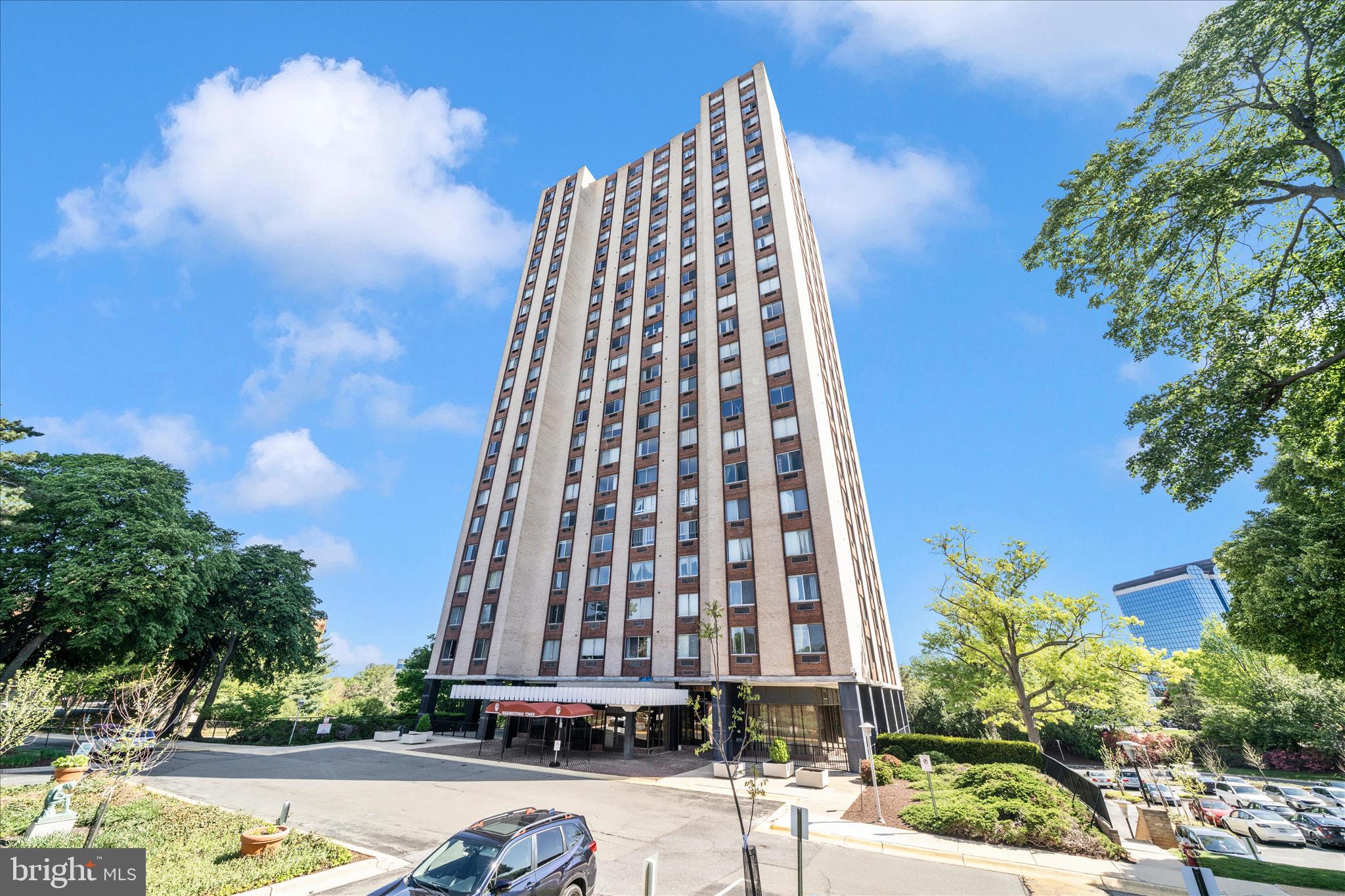 9701 Fields Road, Unit 2501 Gaithersburg, MD 20878 - Photo 34 of 54 Exterior Front