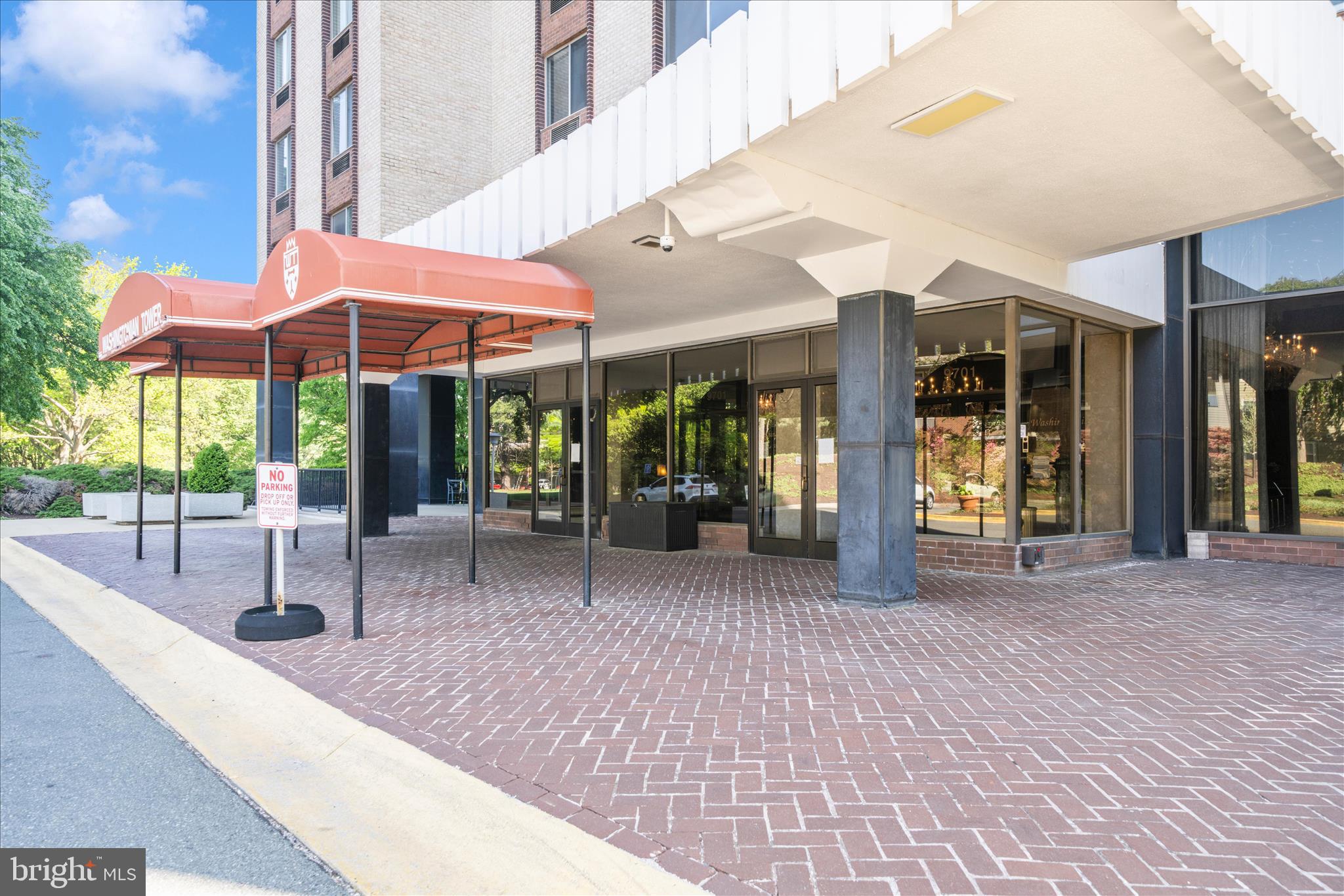 9701 Fields Road, Unit 2501 Gaithersburg, MD 20878 - Photo 41 of 54 Exterior Front