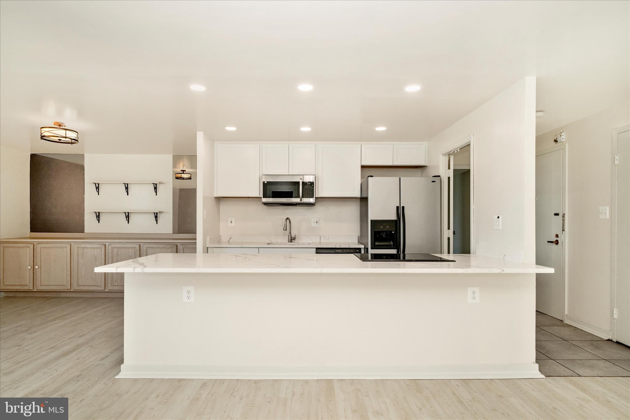 9701 Fields Road, Unit 2501 Gaithersburg, MD 20878 - Photo 6 of 54 Kitchen