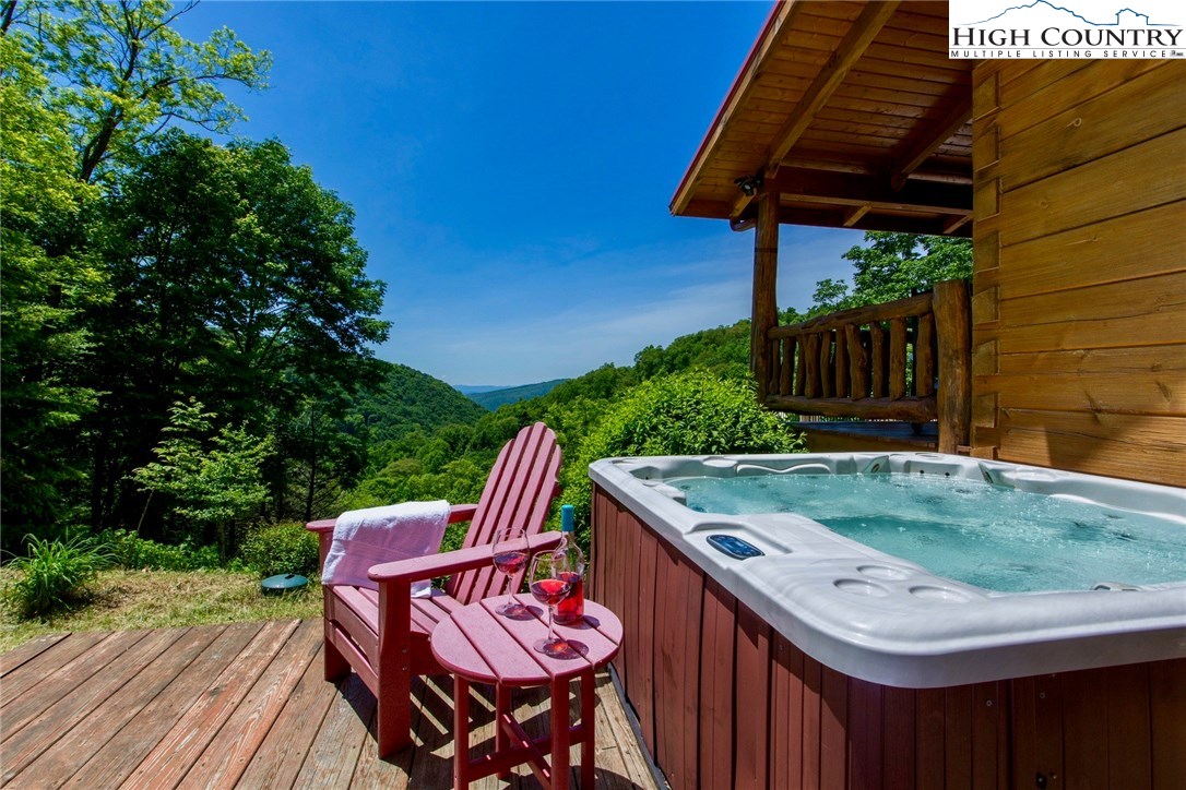 528 Apple Valley Road Zionville, NC 28698 - Photo 12 of 33 Gallery Image 12