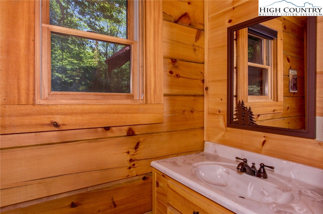528 Apple Valley Road Zionville, NC 28698 - Photo 19 of 33 Gallery Image 19