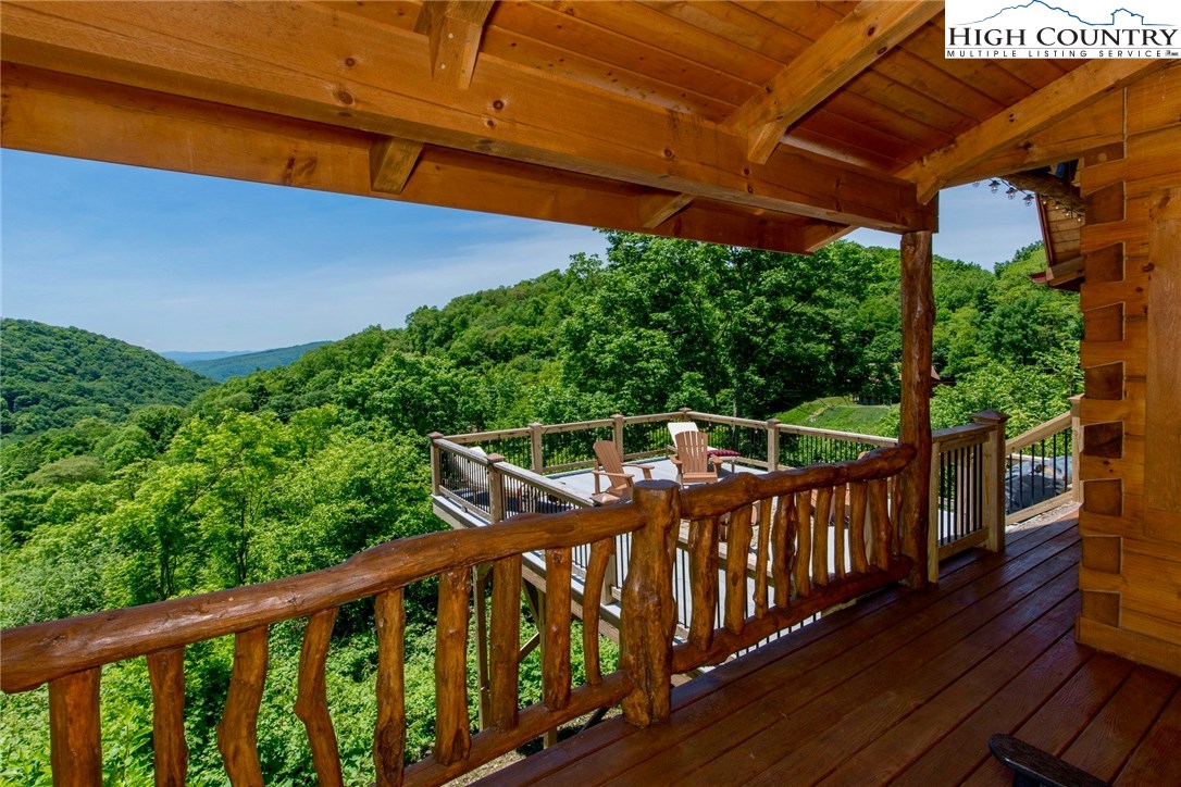 528 Apple Valley Road Zionville, NC 28698 - Photo 2 of 33 Gallery Image 2