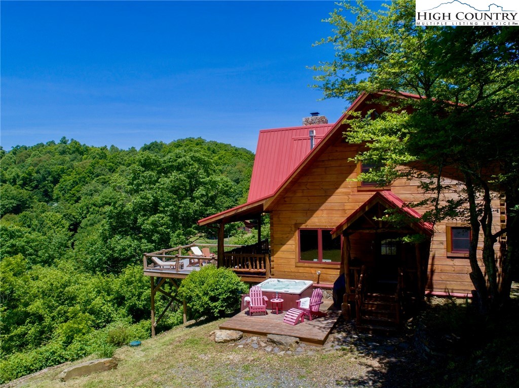 528 Apple Valley Road Zionville, NC 28698 - Photo 10 of 33 Gallery Image 10