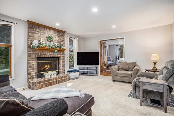 $585,000 | 6075 K Drive South, East Leroy, MI 49051