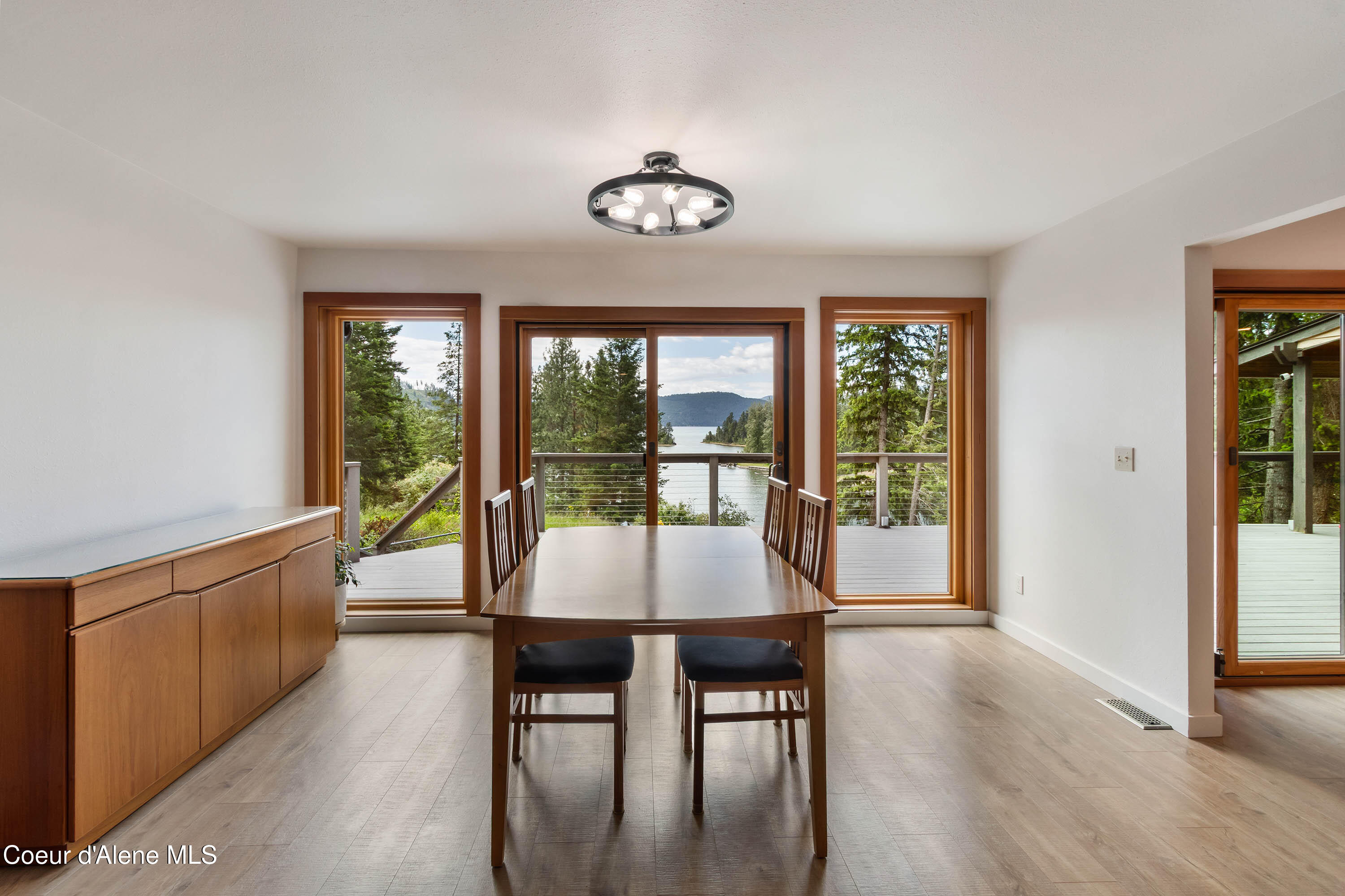 2385 Sunnyside Road Sandpoint, ID 83864 - Photo 10 of 64 Dining Roo