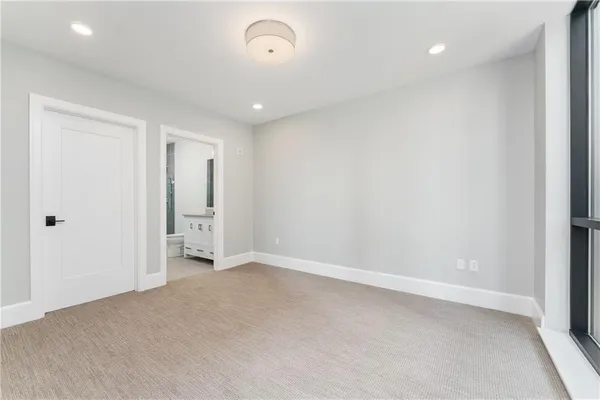 $3,255 | 350 Oliver Avenue, Unit 1005, Pittsburgh, PA 15222