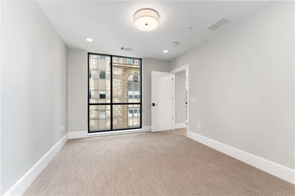 $3,255 | 350 Oliver Avenue, Unit 1005, Pittsburgh, PA 15222