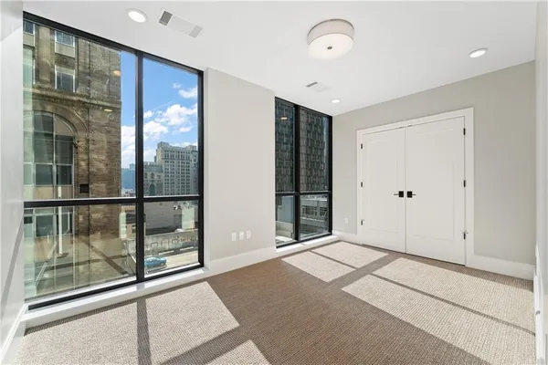 $3,255 | 350 Oliver Avenue, Unit 1005, Pittsburgh, PA 15222