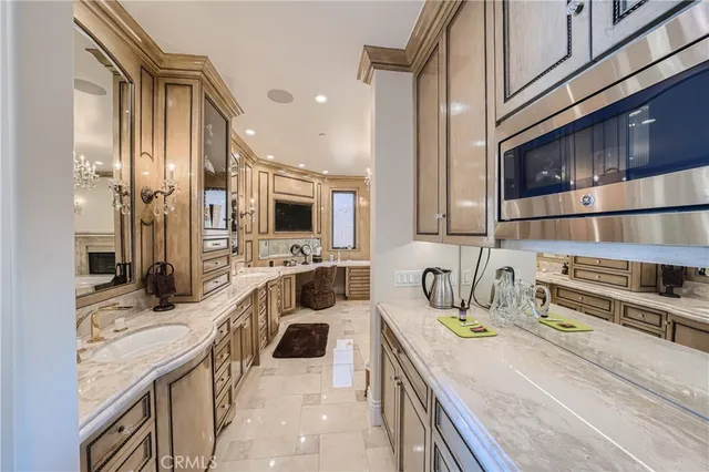 $12,500,000 | 16462 Malden Circle, Huntington Beach, CA 92649