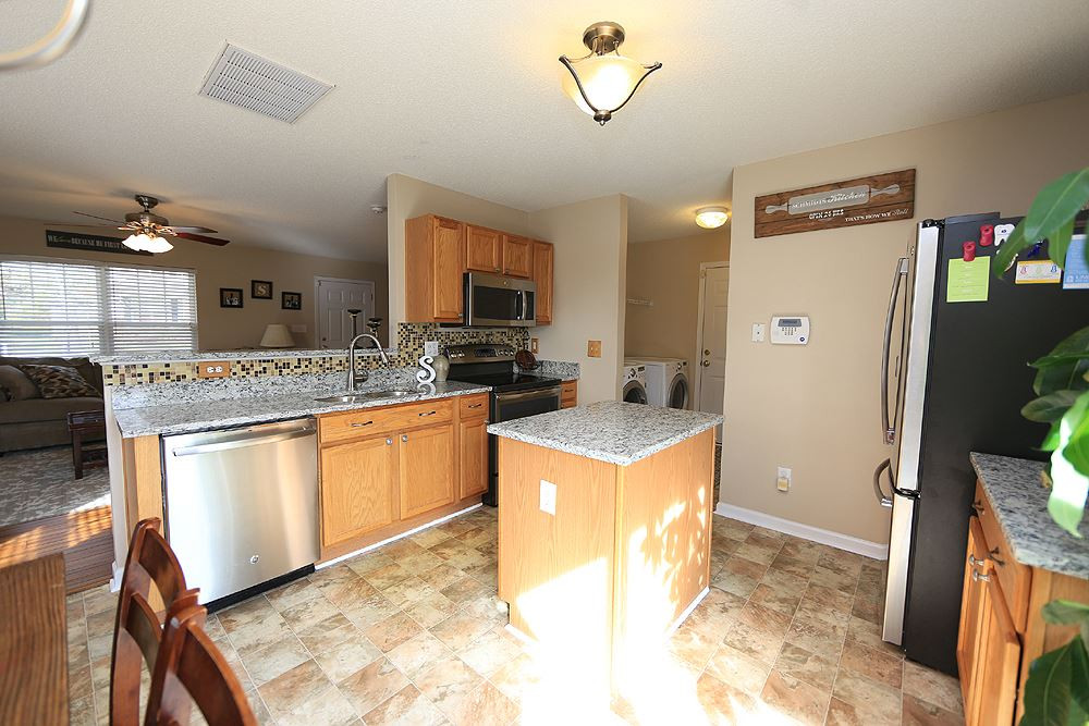 3712 Pinkham Way Raleigh, NC 27616 - Photo 7 of 18 Kitchen
