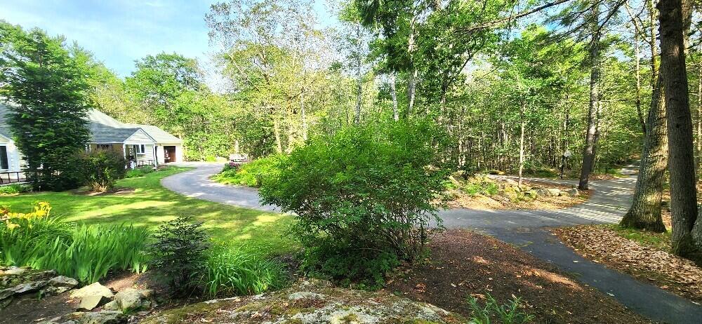 24 North Village Road York, ME 03902 - Photo 10 of 50 circle-house view